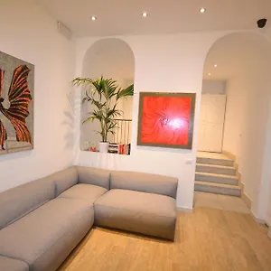 Casa Dane' בית הארחה
