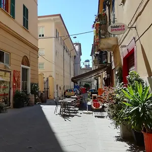 Valerie La Spezia